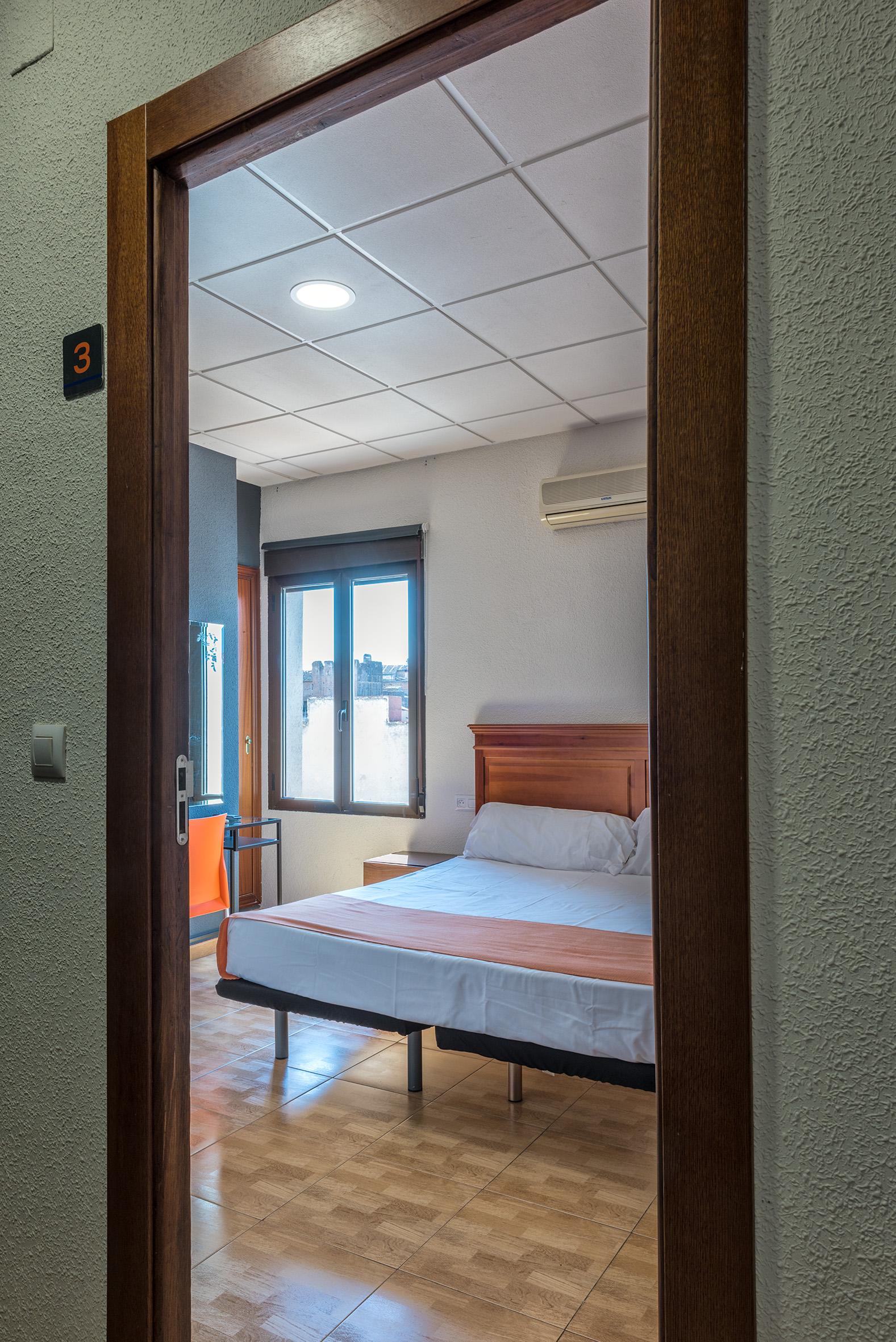 Kubik Hotel Caces Buitenkant foto